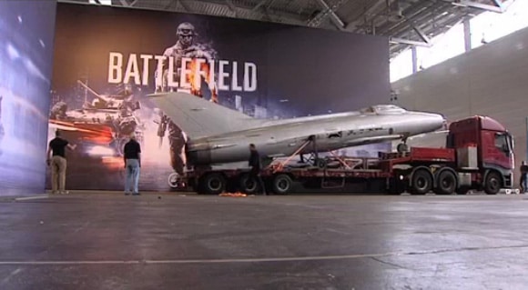 Battlefield 3 mit echter MIG 21 auf der Gamescom 2011 1 battlefield 3 mig21 gamescom2011