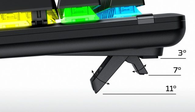 HyperX Alloy Origins im ausführlichen Test 4 An der Hyperx Alloy Origins Gaming Tastatur könnt ihr den Neigungswinkel in 3-Stufen einstellen.